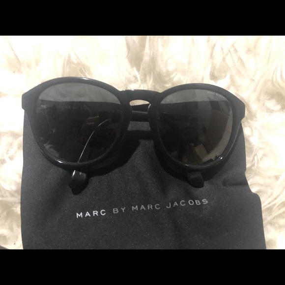 MARC JACOBS - Picture 1 of 6